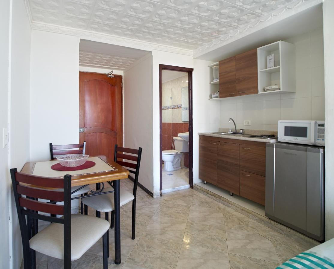 Lago Y Mar Apartamentos Картахена Экстерьер фото